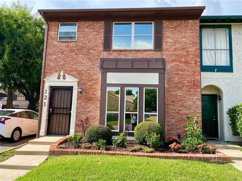 2 beds, 2 baths, 1424 sq. ft. townhouse located at 7917 W Airport Blvd, Houston, TX 77071. View sales history, tax history, home value estimates, and overhead views. APN …